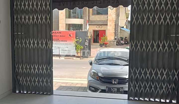 For Rent: Strategically Located Shop Suitable for Boutique, Salon, Office on Sunset Road Kuta 2