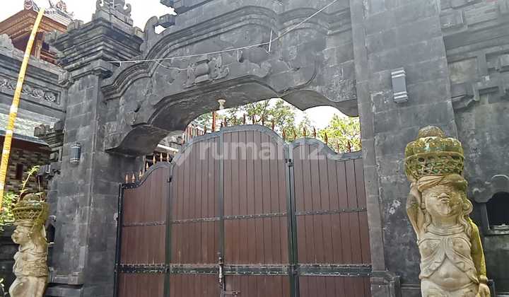 2-Story Balinese Style House Fully Furnished Werdi Buana Mengwi