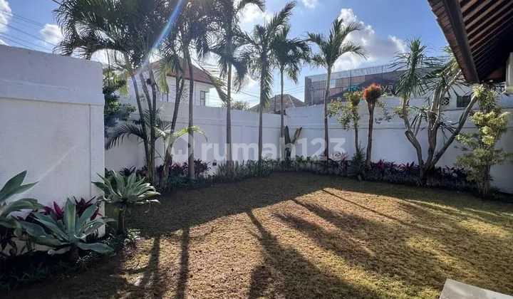 One-Story Semi Villa Ready to Live In Fully Furnished Seminyak