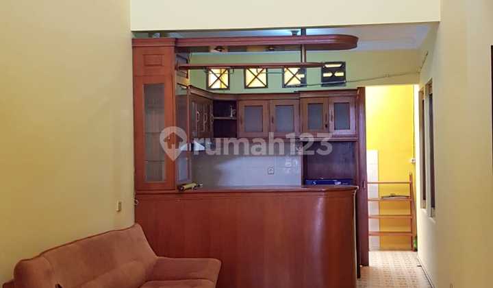 Disewa Rumah Tamanyangan Lippo Karawaci