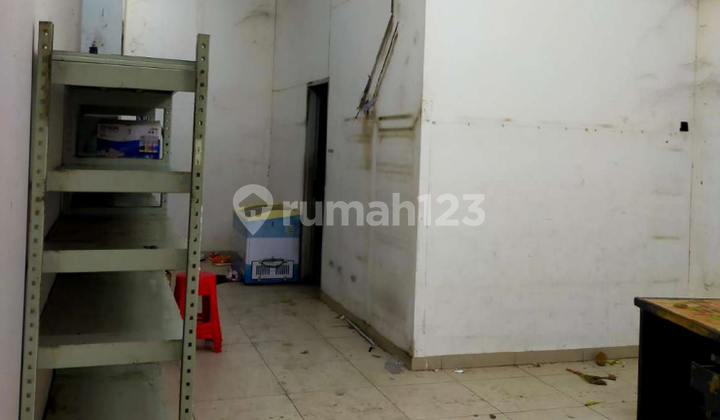 For rent: Land and building in Curug. For rent: Land and building in Curug.