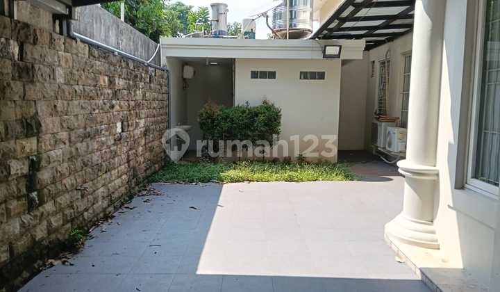 Dijual rumah taman golf lippo karawaci