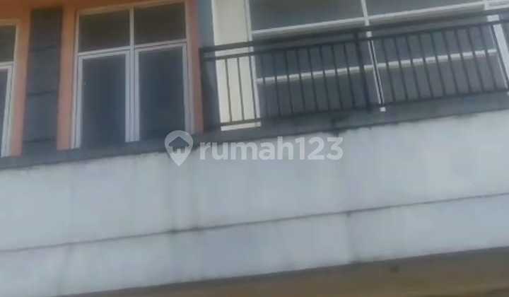 For Sale 4-Unit Row Shop House Curug Tangerang 1