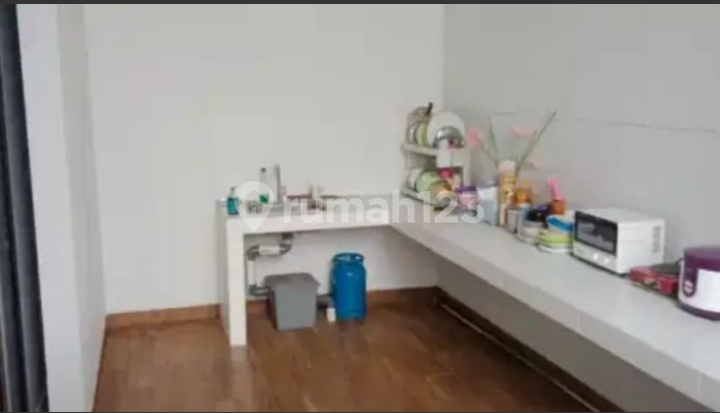 Dijual rumah summarecon cluster flora