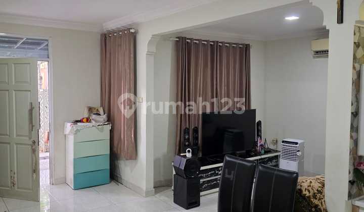 For Sale House Sector 7C