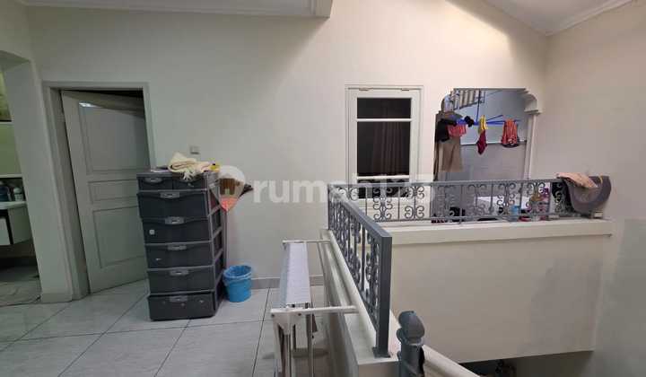 For sale, house in sector 7c, Gading Serpong. For sale, house in sector 7c, Gading Serpong.