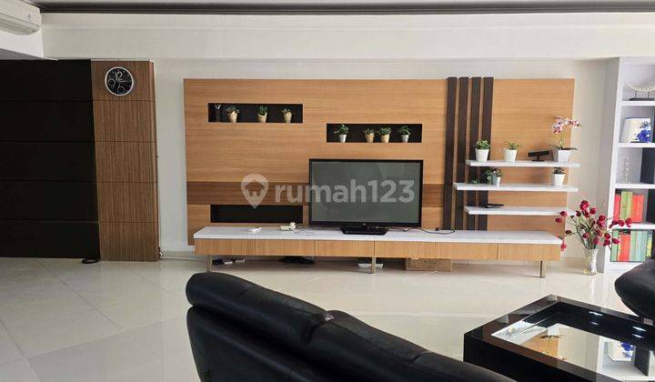 Apartemen Cantik Siap Huni. Disewakan Apartemen Taman Anggrek Residence 2