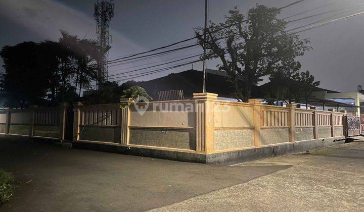 Rumah Tanah Luas Dan Bangunan Luas Posisi Hoek Di Jakarta Selatan 2