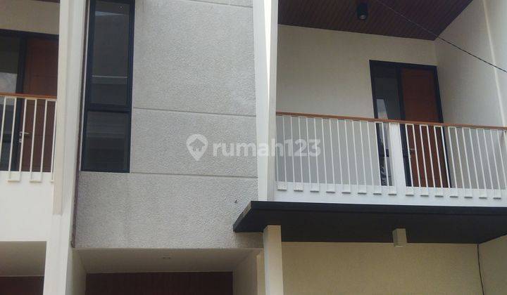 Rumah Scandinavian 2 Lantai Luas Harga Termurah, Siap Huni Bangunan Sangat Luas Akses Selangkah Ke Tol Desari 1