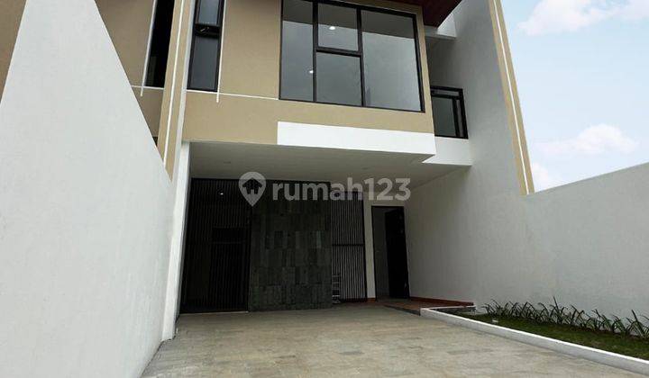 Rumah 2 Lantai Bagus SHM di Jl Raya Modern Hill, Tangerang, Akses Jalan Lebar Carport Bisa 2 Mobil 1