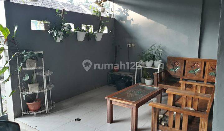 Rumah Bagus Semi Furnished SHM di Jl Raya Parung - Bogor, Bogor 1