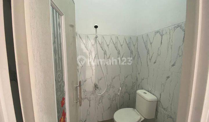 Rumah Bagus Semi Furnished SHM di Jl Raya Bojong Sari - Pondok Petir, Dekat Area Pamulang Tangsel, Depok 2