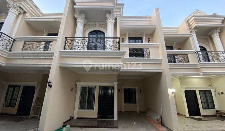 Rumah 2 Lantai Bagus Unfurnished SHM di Jl Raya Joe, Jakarta Selatan 1