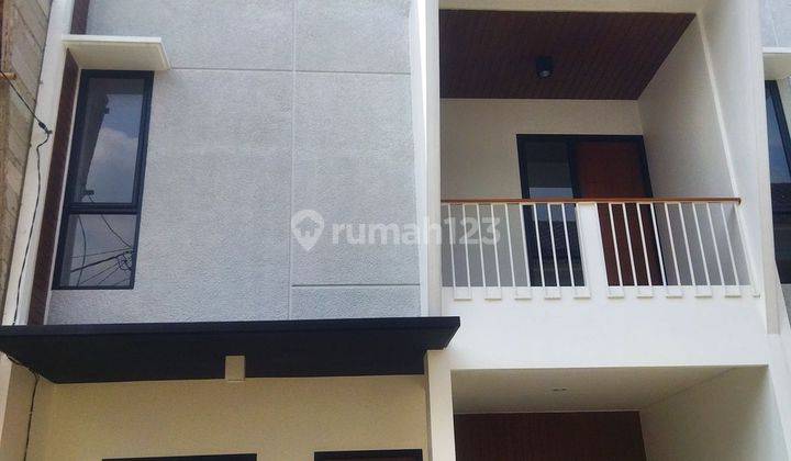 Rumah 2 Lantai Bagus Semi Furnished SHM di Jl Raya Duren, Depok 1