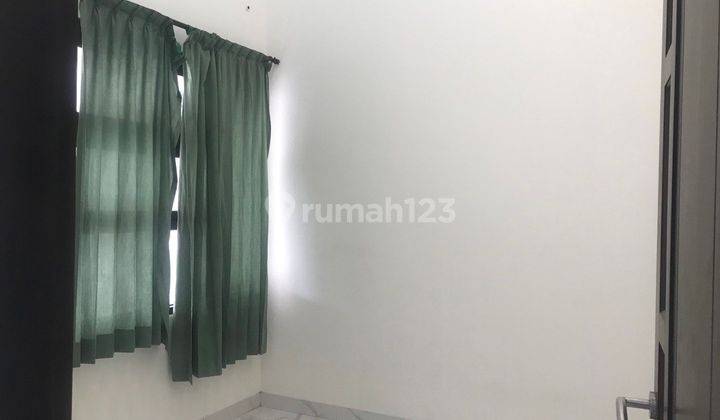 Rumah Bagus Semi Furnished SHM di Jl Raya Taman Melati - Sawangan Depok, Depok 2