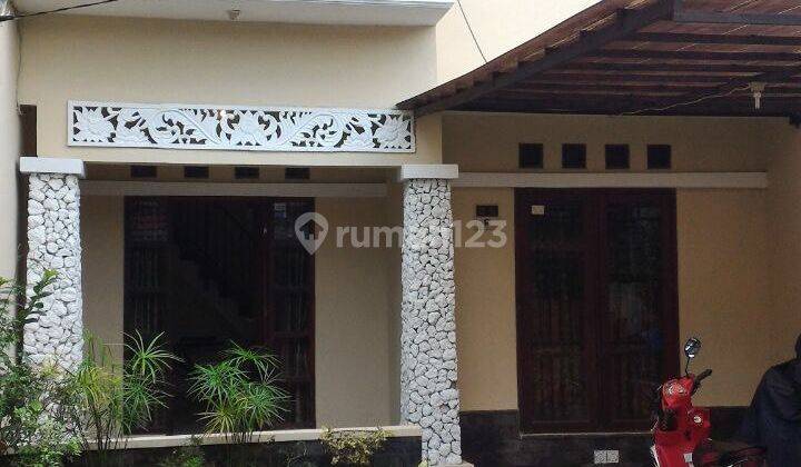 Rumah 2 Lantai Bagus Semi Furnished SHM di Jl Raya Taman Sari Puri Bali, Bojongsari Depok, Depok 1