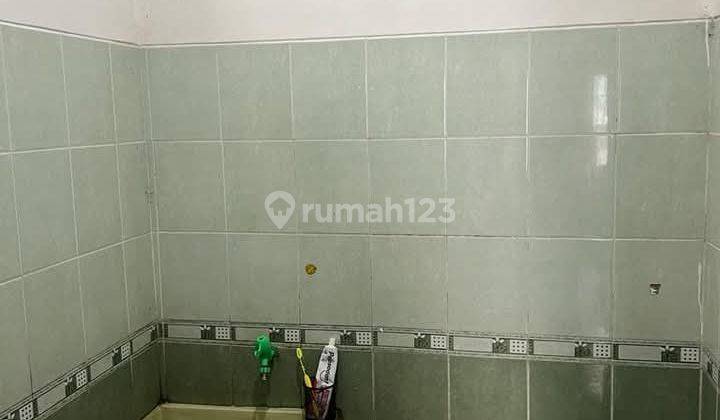 Rumah Bagus Semi Furnished SHM di Jl Raya Bojongsari - Sawangan Kota Depok, Depok 2