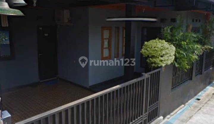 Dijual Cepat Rumah Siap Huni Kondisi Bagus. Akses Sangat Strategis Jalan Komplek Lebar 1