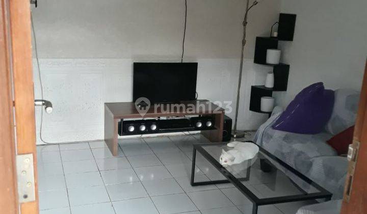 Rumah Bagus Semi Furnished SHM di Jl Raya Parung - Bogor, Bogor 2