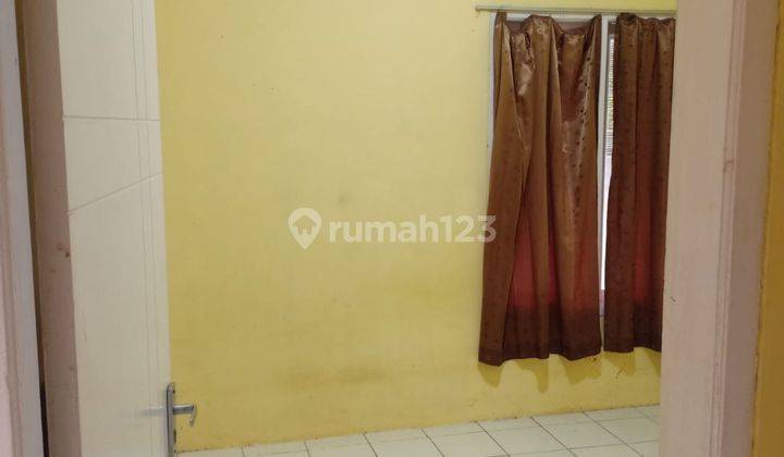 Rumah Bagus Semi Furnished SHM di Jl Raya Pendidikan, Perumahan Nuansa Asri, Depok, Rumah Posisi Hoek 2