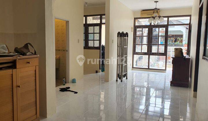 Rumah Bagus Semi Furnished SHM - Sertifikat Hak Milik di jl raya benda, Pamulang 2