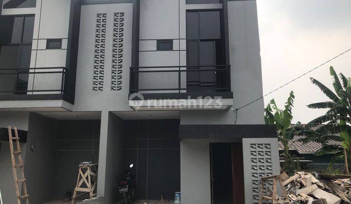 Rumah 2 Lantai Bagus Unfurnished SHM di Jl Raya Durian Pancoran Mas Depok, Depok 1