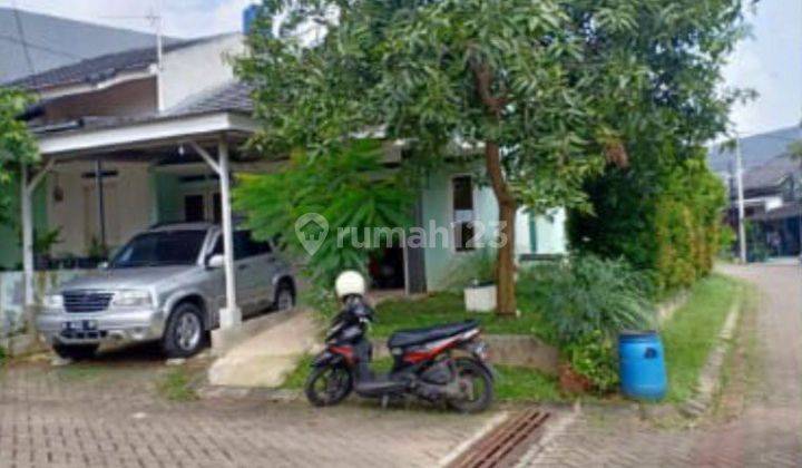 Rumah Bagus Semi Furnished SHM di Jl Raya Pendidikan, Perumahan Nuansa Asri, Depok, Rumah Posisi Hoek 1