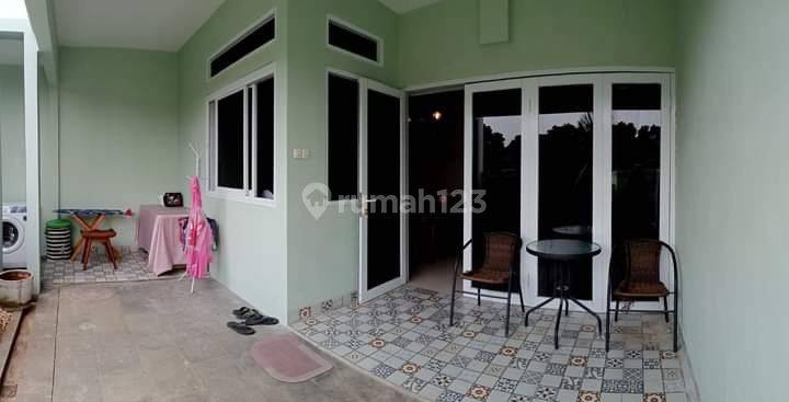 Rumah Bagus Semi Furnished SHM di Jl Raya Muchtar - Sawangan Kota Depok, Depok 2