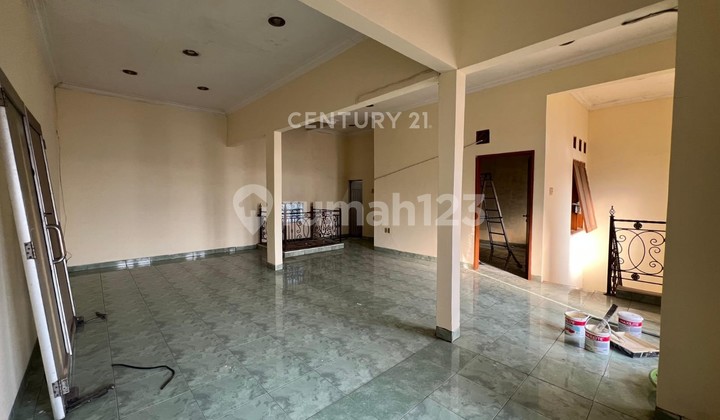 Strategic 2-Story Shop House in Perumnas Cirebon City 2