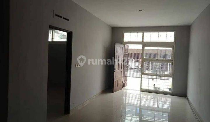 Rumah Minimalis 2 Lantai Dekat Pusat Kota 2