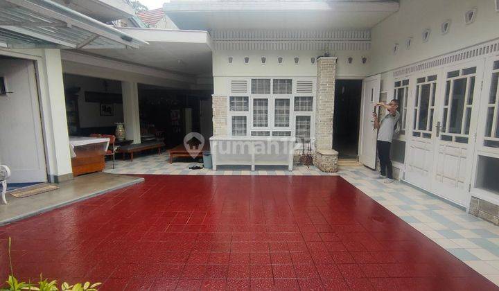 Rumah Classic Terawat di Sayap Riau Bandung  2