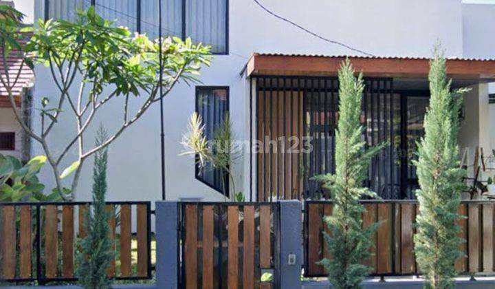 Rumah Bagus Murah Ada Kolam Renang Lokasi Gegerkalong  2