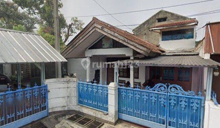 Rumah Lama Siap Huni Lokasi Dekat Sport Jabar Arcamanik  1