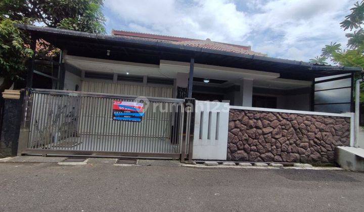 Dijual Rumah Minimalis 2 Lantai Bagus Unfurnished SHM di Margahayu Permai  1