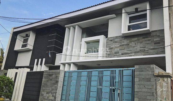 Rumah Rumah Bagus 2 Lt. di Rnov di Pusat Sayap Jl. Bkr Buah Batu 1