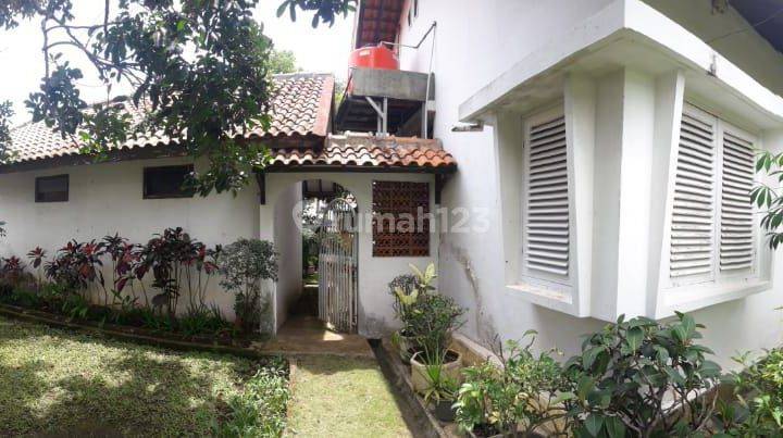 Rumah Bagus Unfurnished SHM Area Dago, Kota Bandung 2