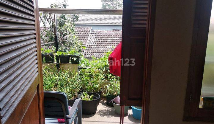 Rumah 2 Lantai SHM Unfurnished SHM di Griya Cempaka Arum, Bandung 2