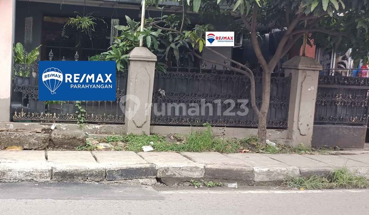 Mainroad House Kebon Kopi Street Cimahi 2