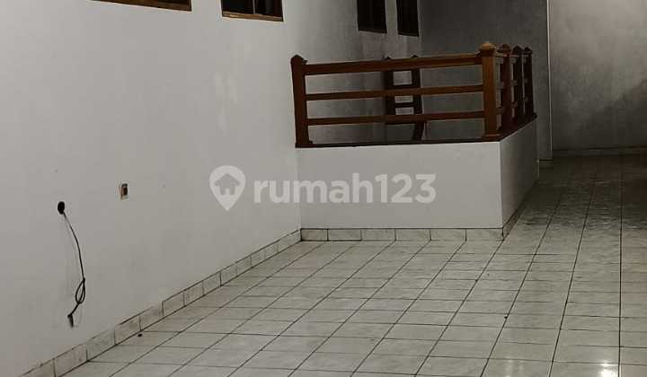 For Rent, Nice Shop House in Kolonel Masturi 2
