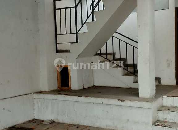 Ruang Usaha Maindroad Surya Sumantri