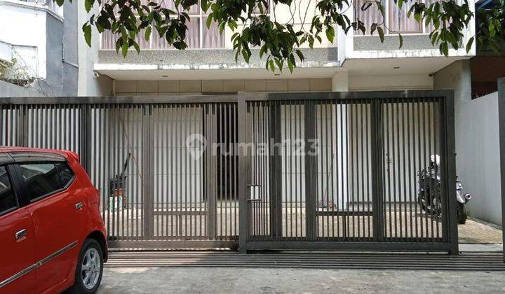 Jual Ruko 3 Lantai Furnished Jalan Laswi Semi Apartement  1