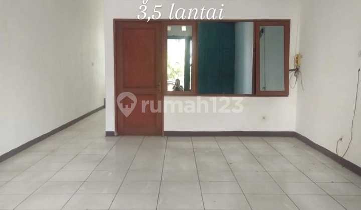 Ready to Occupy, Shop House, 3 Floors, in Astanaanyar 2
