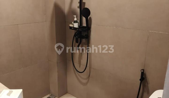 For Rent, Ready-to-Occupy Shop House, 9 Meters Wide, Main Road Gunung Batu 2