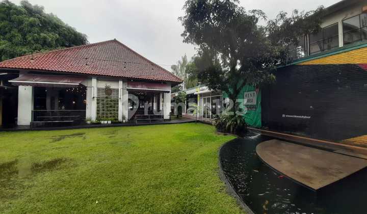 Ruang Usaha di Jalan Riau Kukumama