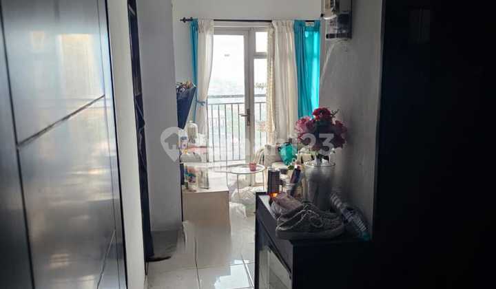 Di Jual Apartemen 2 Kamar View Balkon Kolam Renang di Mekar Wangi
