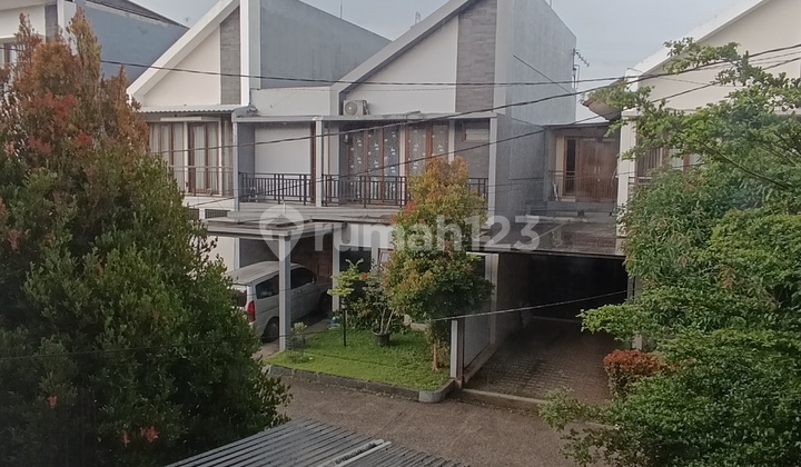 Scandinavian House in the Elite Complex Buahbatu Square Palace Group Scandinavian House in the Elite Complex Buahbatu Square Palace Group