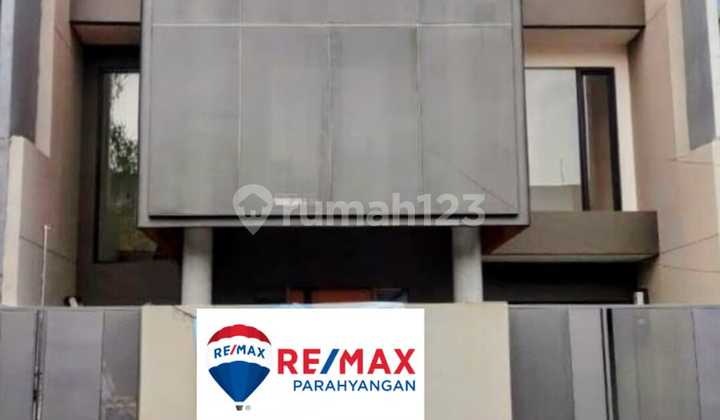 Di Jual Rumah Luxury, di Mekar Wangi
