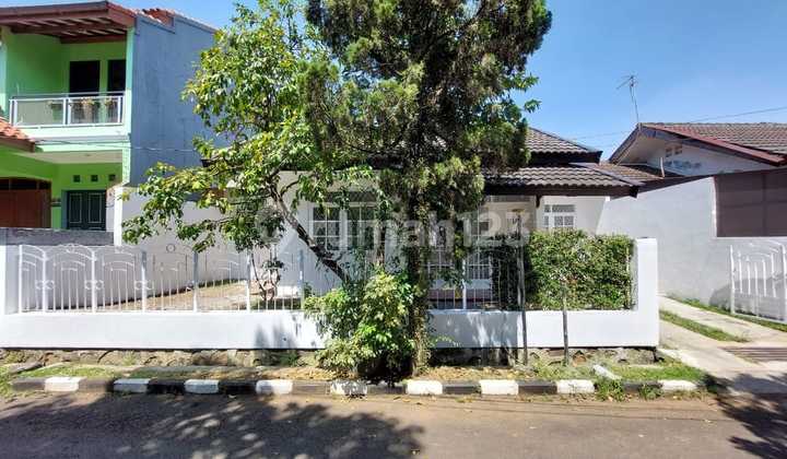 RUMAH SIAP HUNI DI KOMPLEK DI ARCAMANIK  1