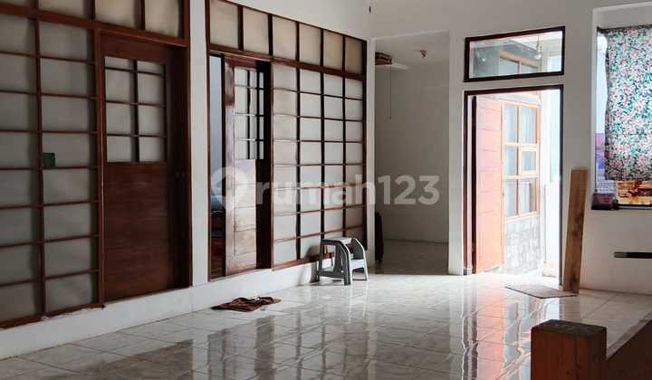 Di Jual Rumah 2 Lantai Bernuansa Jepang di Kopo Sayati