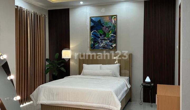 RUMAH SIAP HUNI BERGAYA MINIMALIS MODERN 2 LANTAI AREA BUAH BATU 2